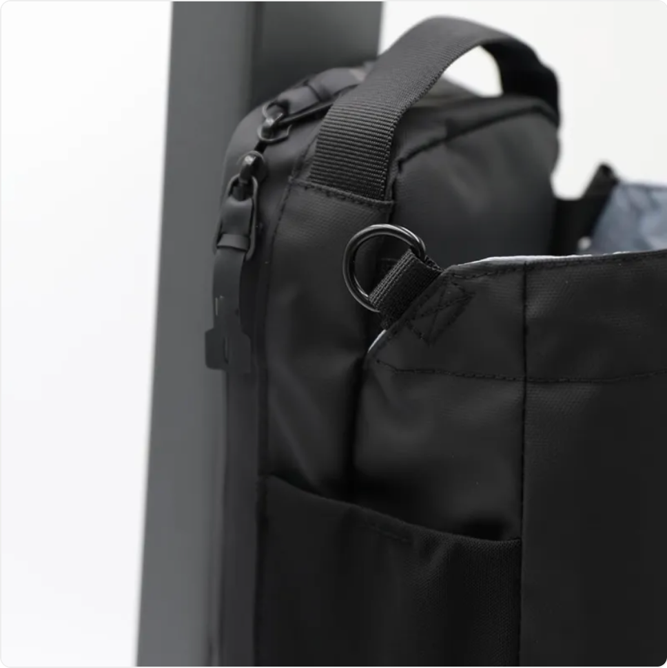 Magnetic Water Bottle Bag for Gym and Outdoor Use, Black Oxford Cloth