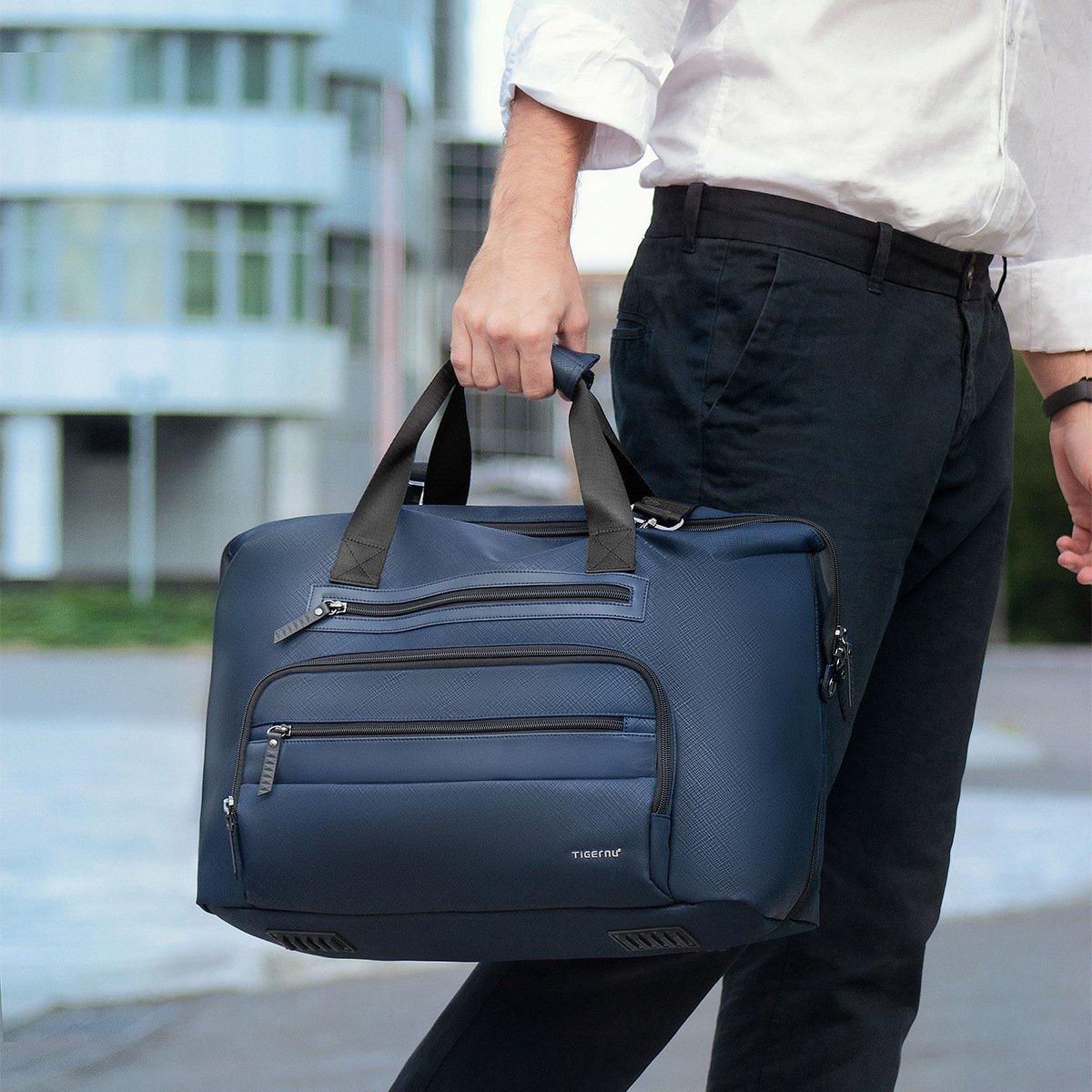Men's Synthetic Leather Gym Bag with Embossed Finish