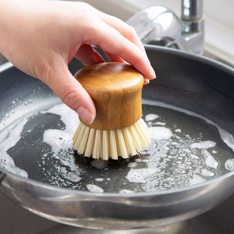 Round Head Pot Brush with Bamboo Handle and Nylon Bristles